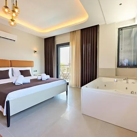 Luxury In The Center Of - Ezel Hanim Villa
