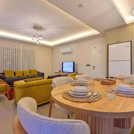 Luxury In The Center Of - Ezel Hanim *
