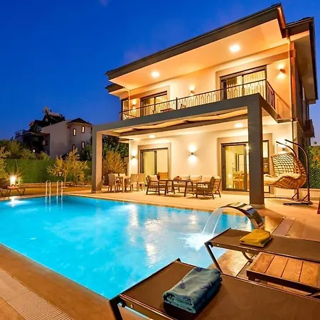 Luxury In The Center Of - Ezel Hanim *