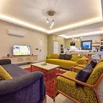 Vila Luxury In The Center Of - Ezel Hanim *