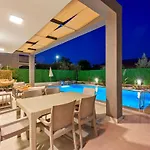 Luxury In The Center Of - Ezel Hanim Fethiye