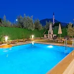 Luxury In The Center Of - Ezel Hanim Vila