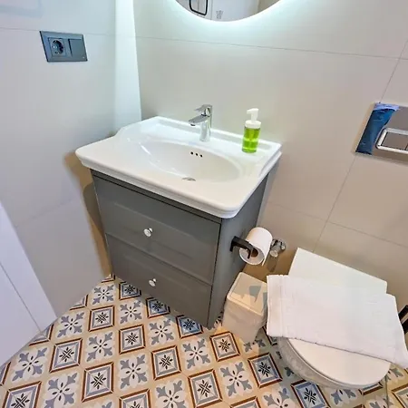 Vila Luxury In The Center Of - Ezel Hanim