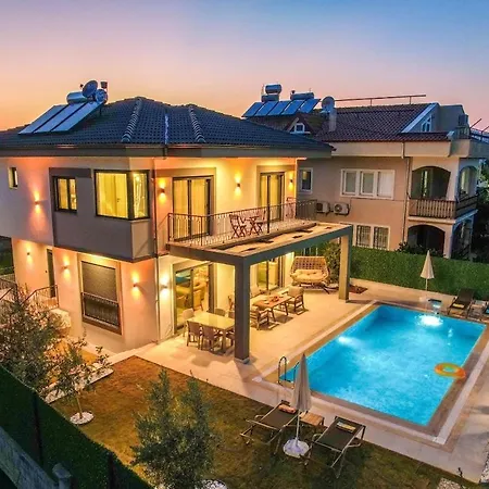 Vila Luxury In The Center Of - Ezel Hanim *