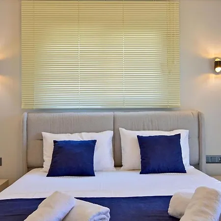 Luxury In The Center Of - Ezel Hanim 费特希耶