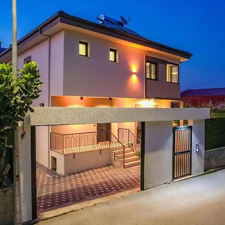 Luxury In The Center Of - Ezel Hanim Vila Fethiye