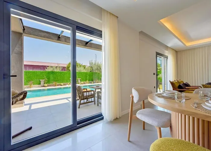 Luxury In The Center Of - Ezel Hanim Villa *